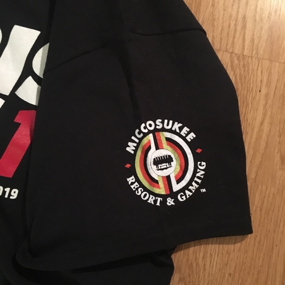 Chris Bosh Retirement Jersey Shirt - Picture 2 of 2